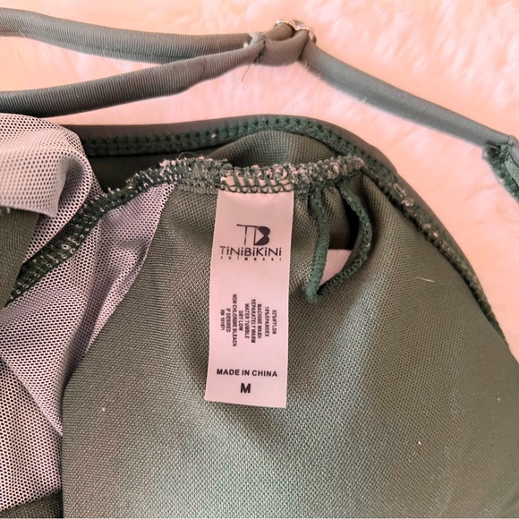EUC Tinibikini Women’s Olive Green One Piece Swimsuit Mesh Panels Medium 1 Flaw - Picture 9 of 11